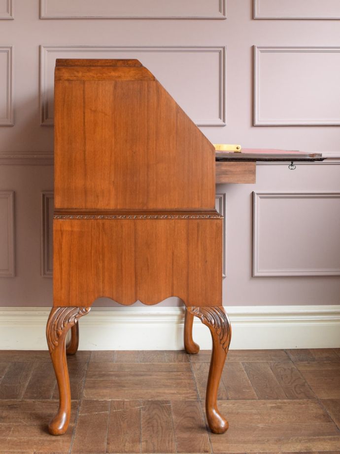 ビューローの側面