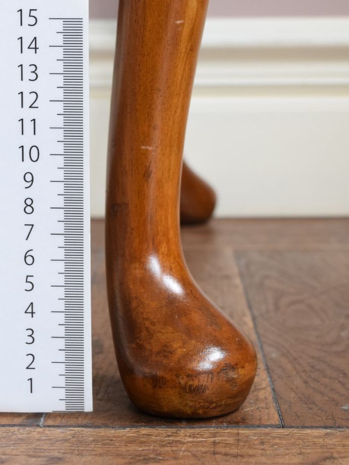 アンティーク家具の脚