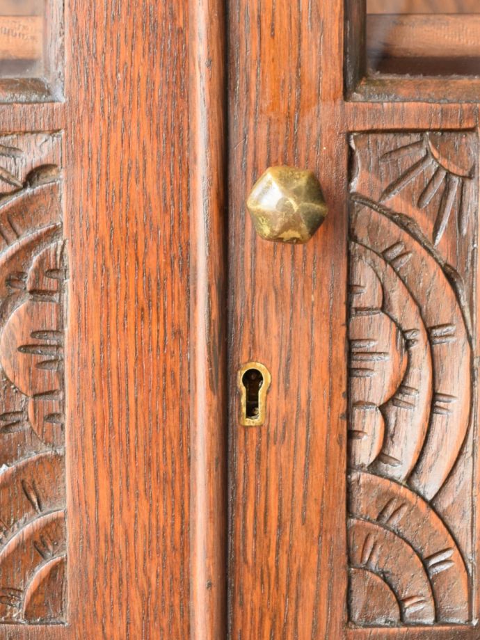 アンティーク家具の取っ手