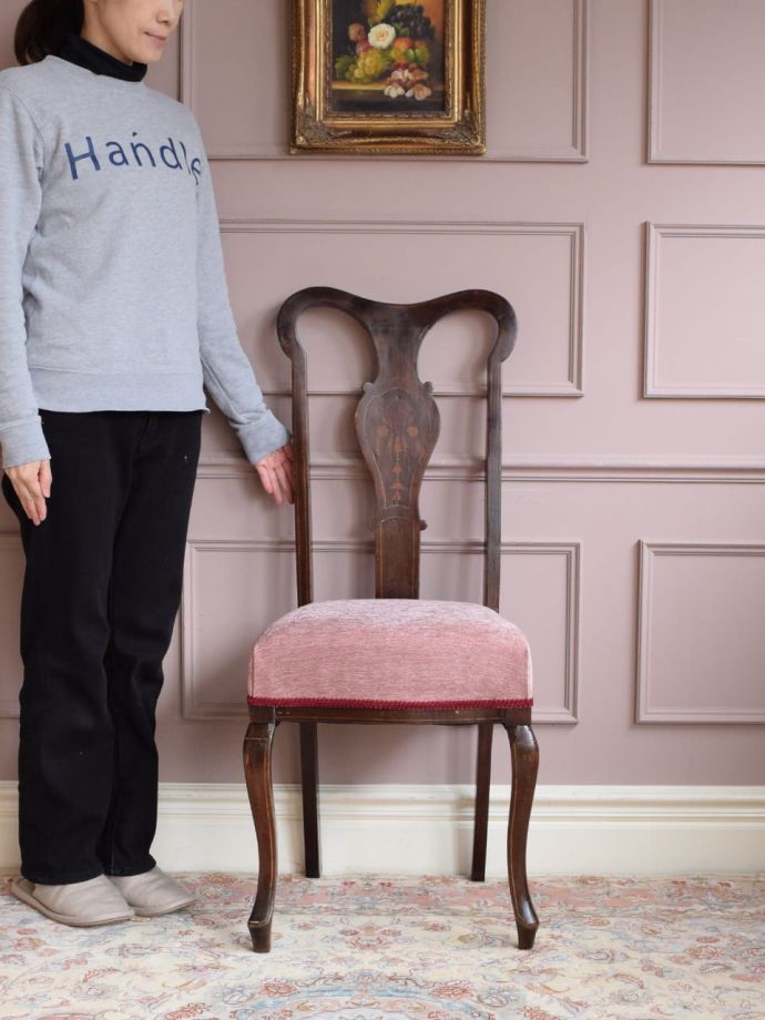 英国アンティークのサロンチェア