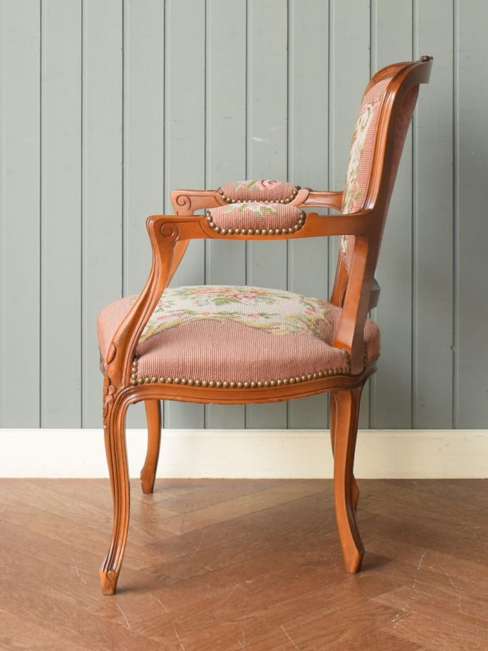 フランスの椅子の側面