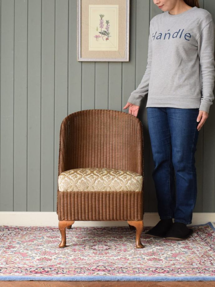 アンティークのロイドルームチェア