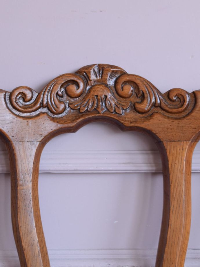 ダイニングチェアの装飾