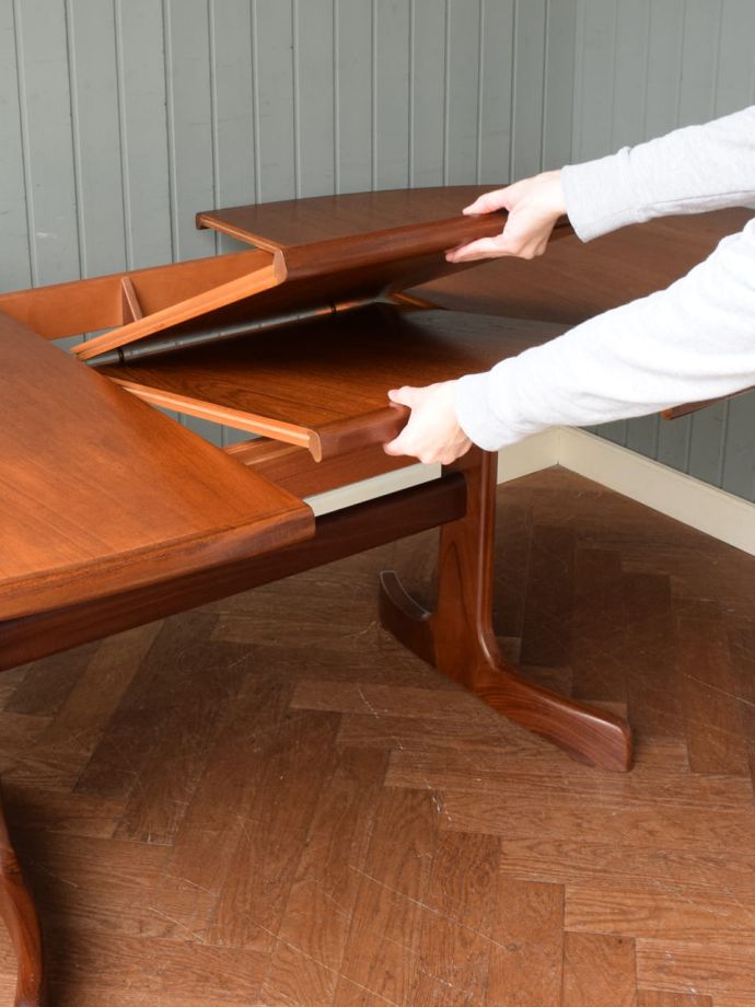 伸長式テーブルのサイズ変更方法