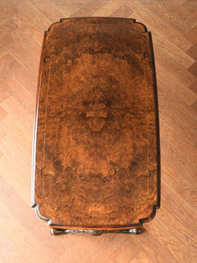 オケージョナルテーブルの天板