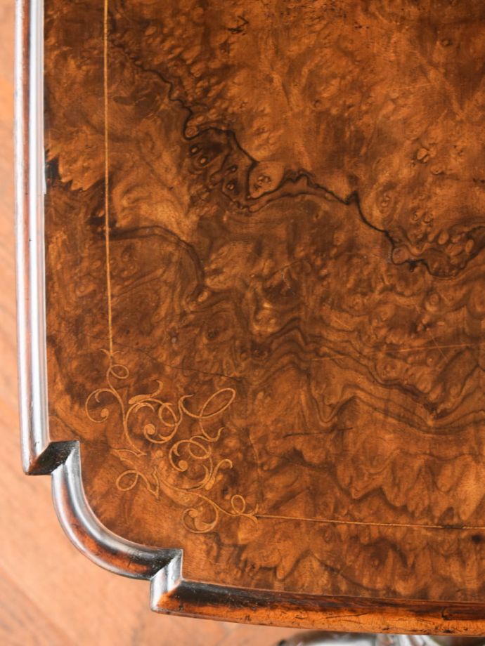 オケージョナルテーブルの天板