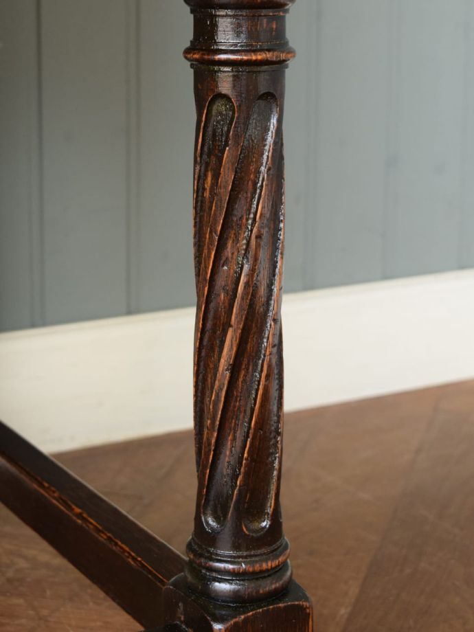 オープンシェルフの装飾