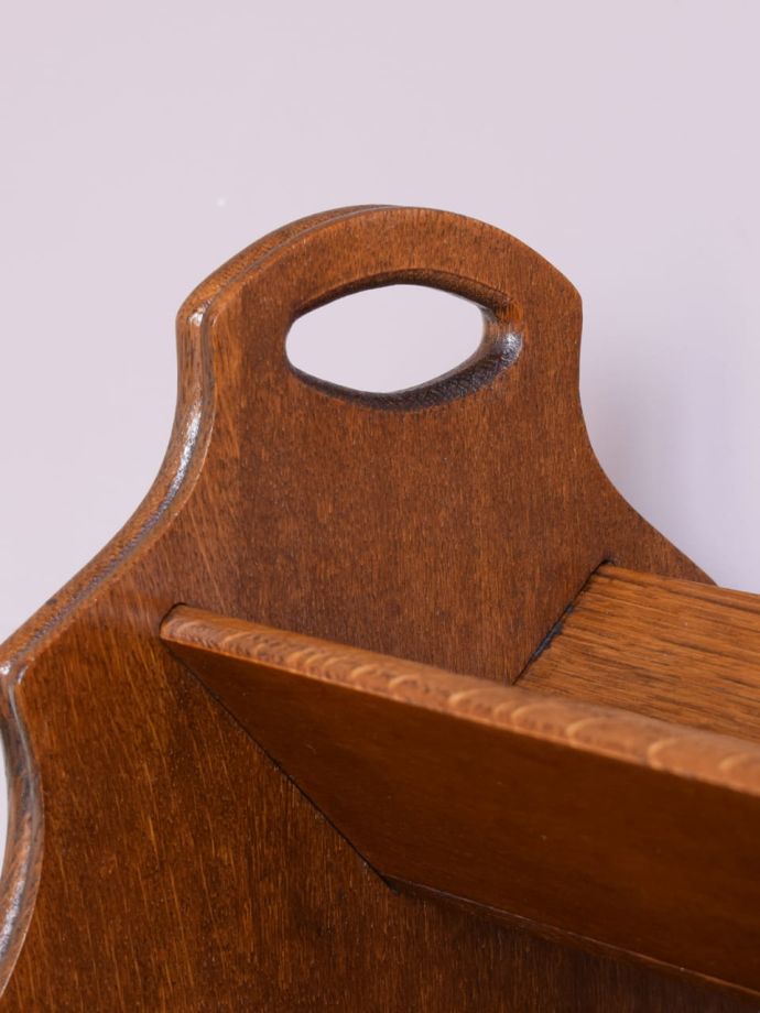 マガジンラックの持ち手