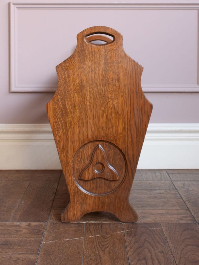 マガジンラックの側面