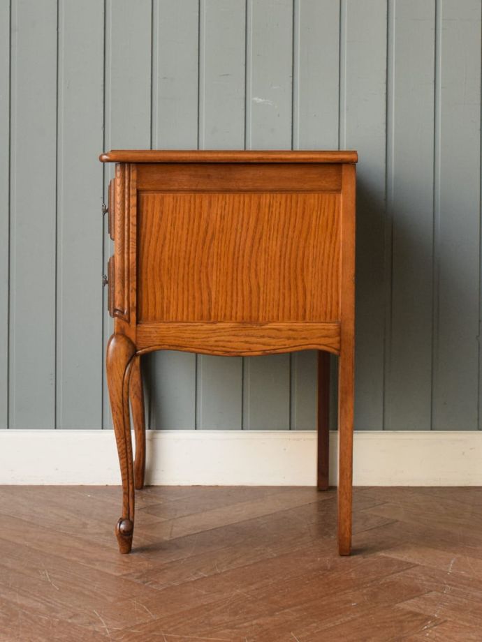 チェストの側面