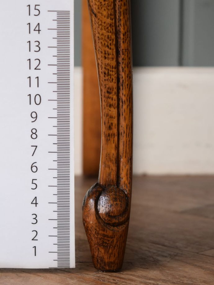 アンティーク家具の脚