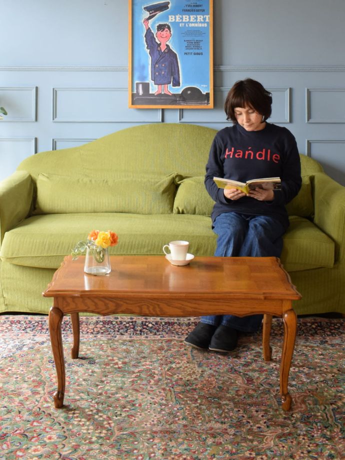 フランスの優雅なコーヒーテーブル