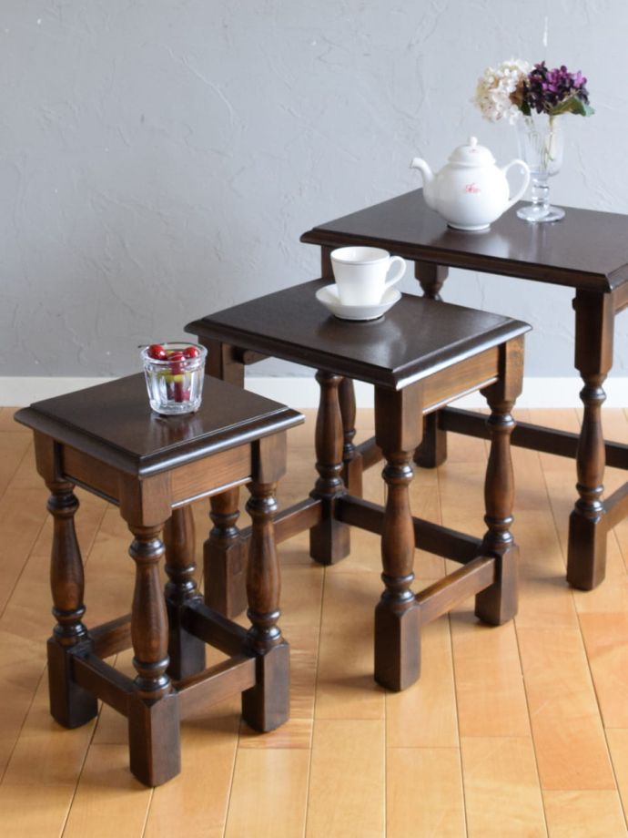 おしゃれなネストテーブル