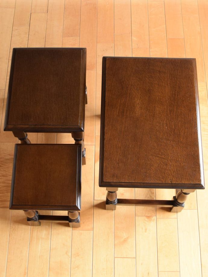 アンティークのテーブルの天板