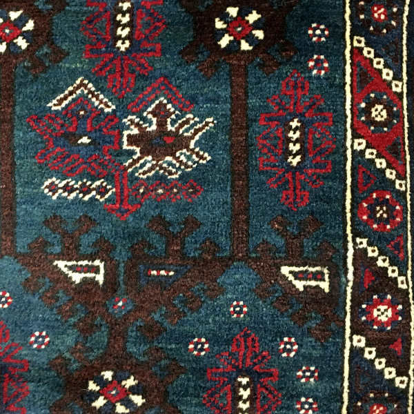 トルコ絨毯のアンタルヤ（Antalya）ドシェメアルトゥ（Doshemealti）