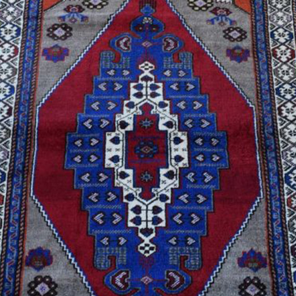 トルコ絨毯のヤフヤル（Aksaray）ヤフヤル（Yahyali）