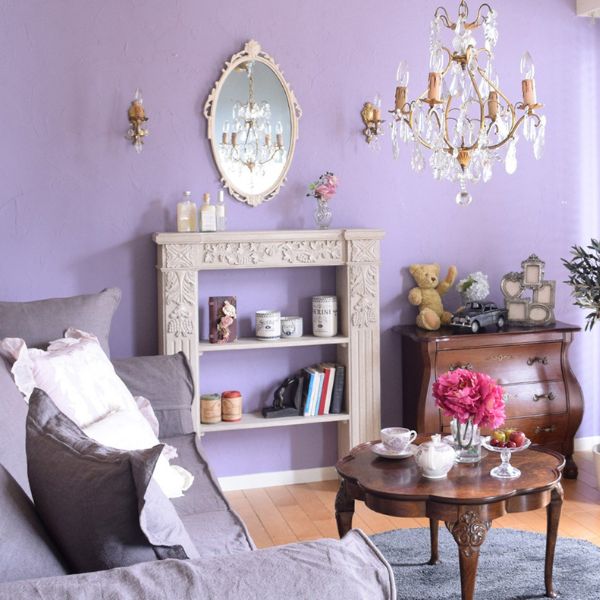 アンティークミラーを使ったリビング