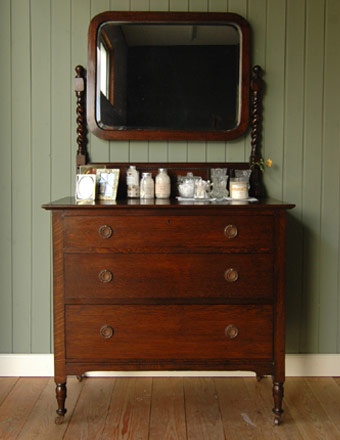 ①アンティークドレッシングチェストのチェスト