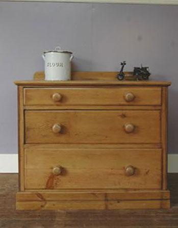 アンティーク チェスト (p-109)