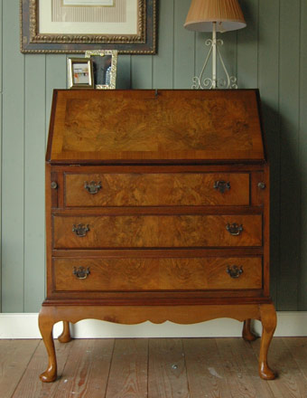 アンティーク ビューロー (u-126)