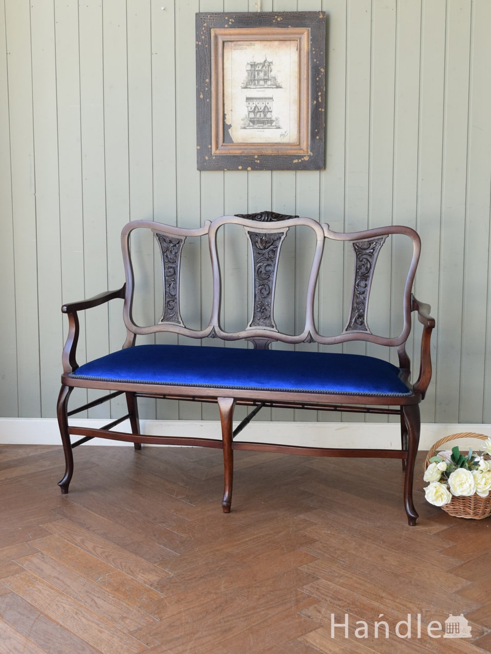 英国アンティークのソファ、装飾が美しい高級感のあるセティ (q-428-c)