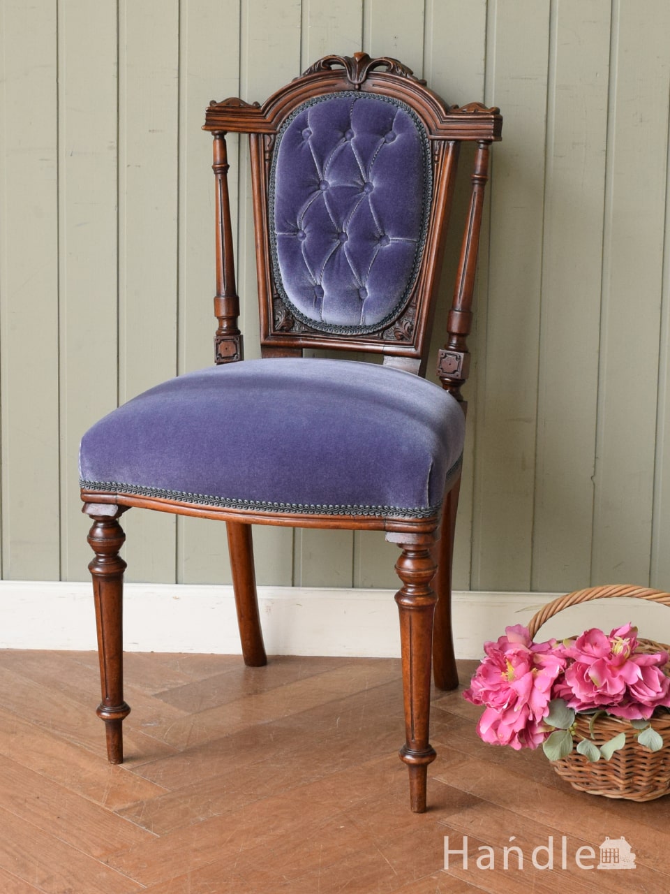 英国のアンティーク椅子、マホガニー材の浮き彫りが美しいサロンチェア(q-432-c)｜アンティークチェア・椅子
