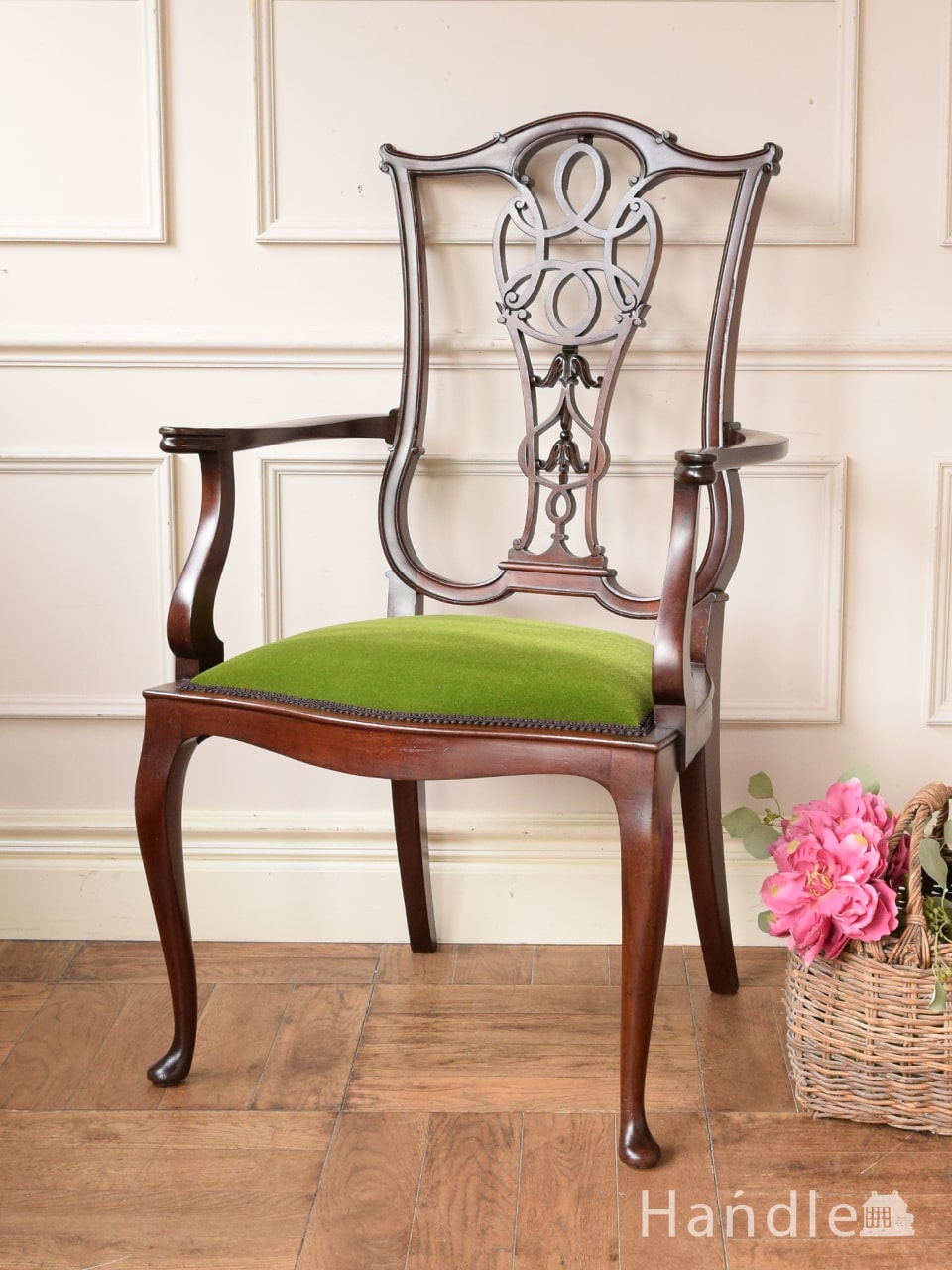 アンティークの美しい椅子、芸術的な透かし彫りのアームチェア (q-431-c)