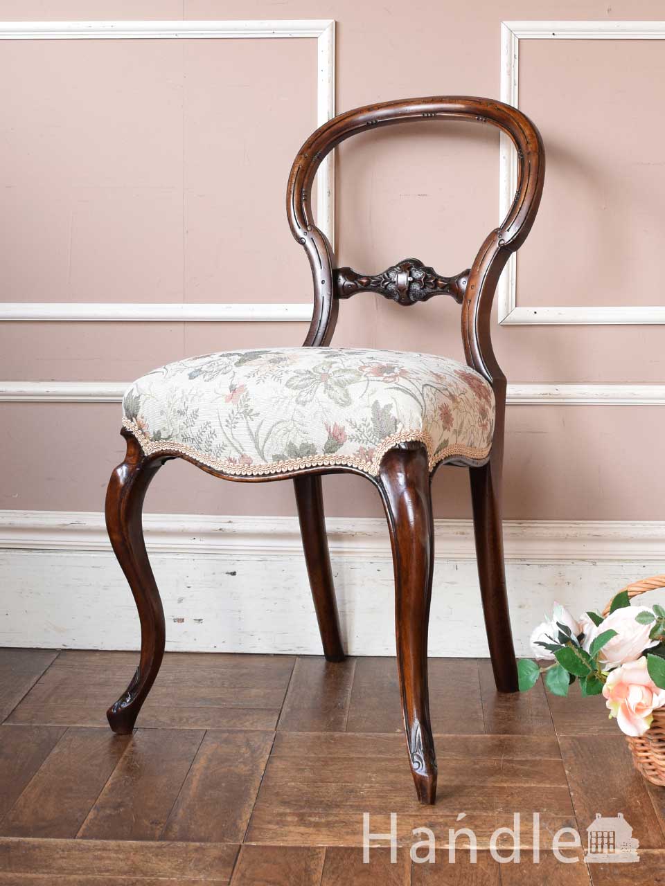 英国アンティークの椅子 背もたれが美しいバルーンバックチェア K 1343 C アンティークチェア 椅子