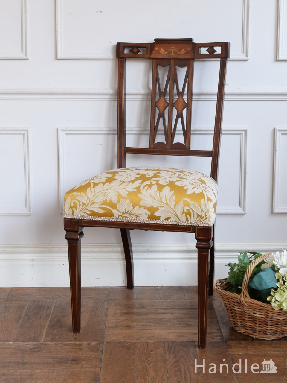 アンティークの美しい椅子、象嵌が美しいマホガニー材のアンティークチェア (k-1263-c)