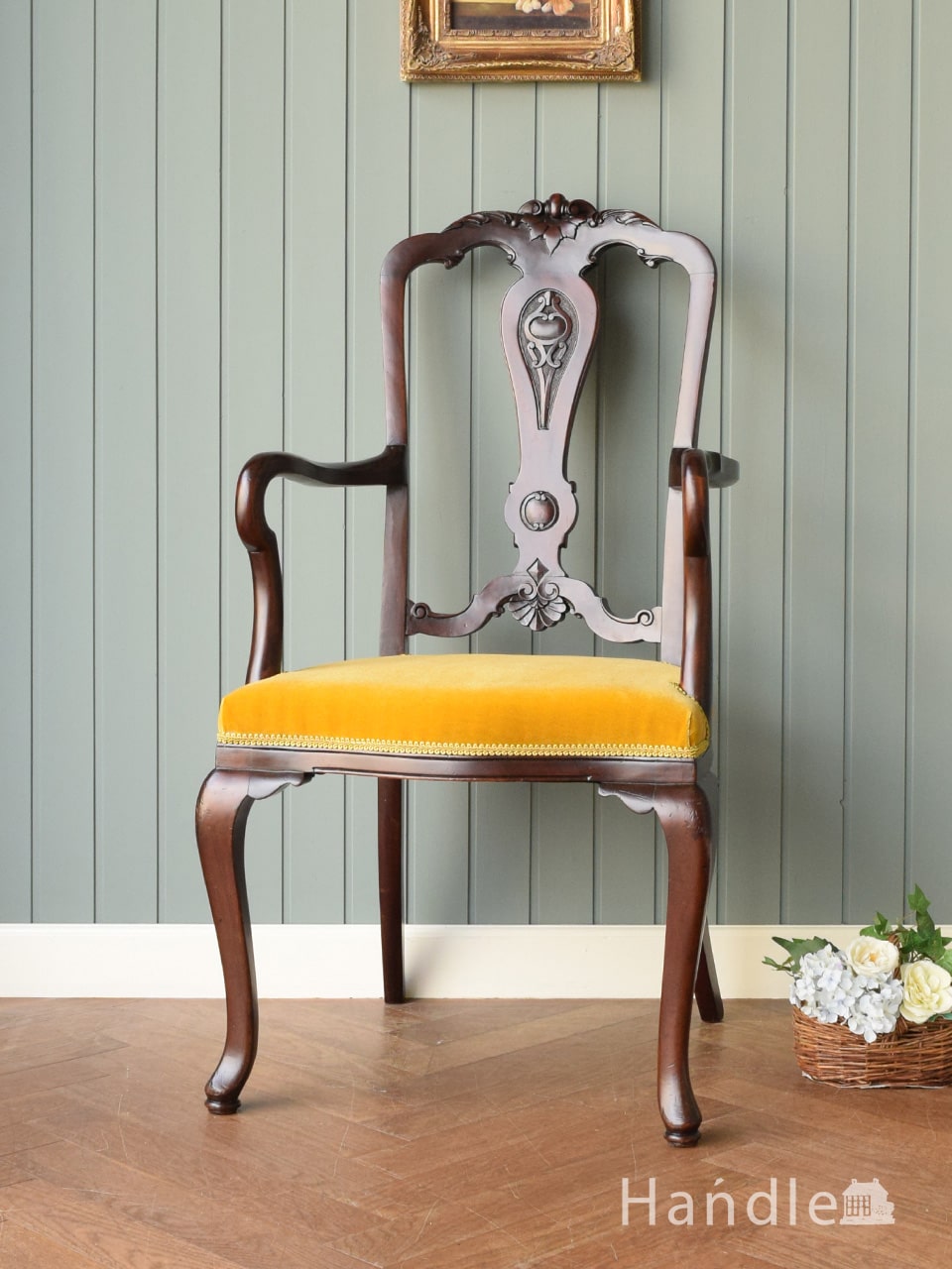 英国アンティークの美しい椅子、マホガニー材のアンティークアームチェア