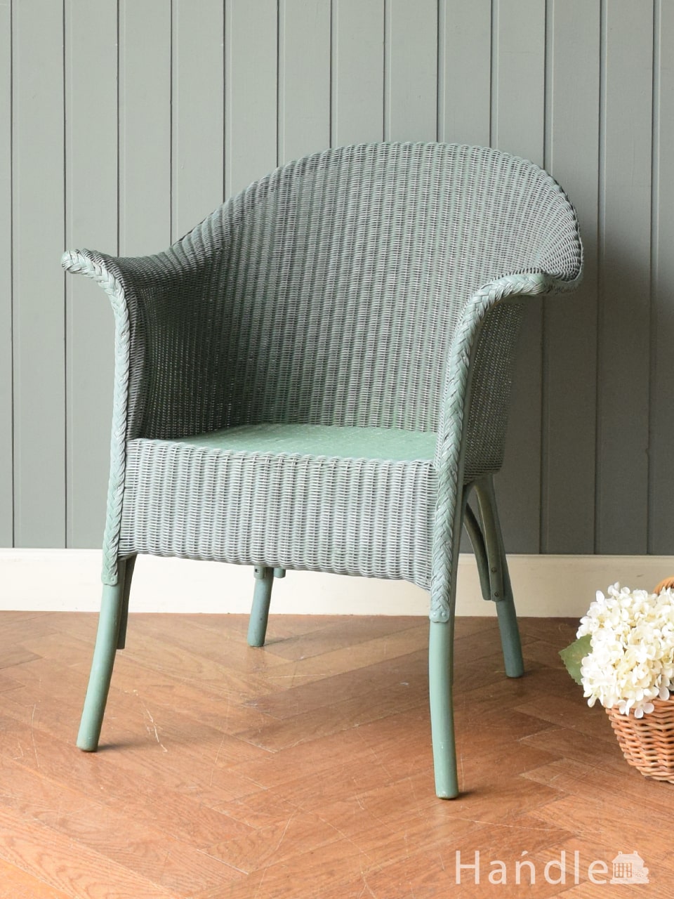 イギリスから届いたアンティークのおしゃれな椅子、爽やかなグリーン色のロイドルームチェア (k-1894-c)