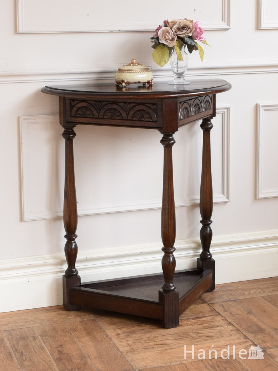 英国のアンティークの家具、お月様の彫刻が美しいオーク材のコンソールテーブル (q-2387-f)