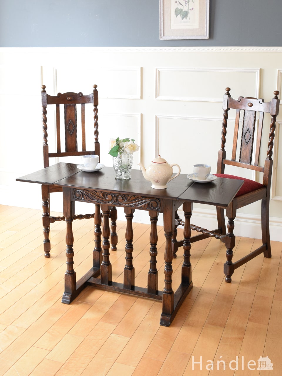英国アンティークの伸長式テーブル、オーク材の彫刻が美しいサイドテーブル (q-2444-f)