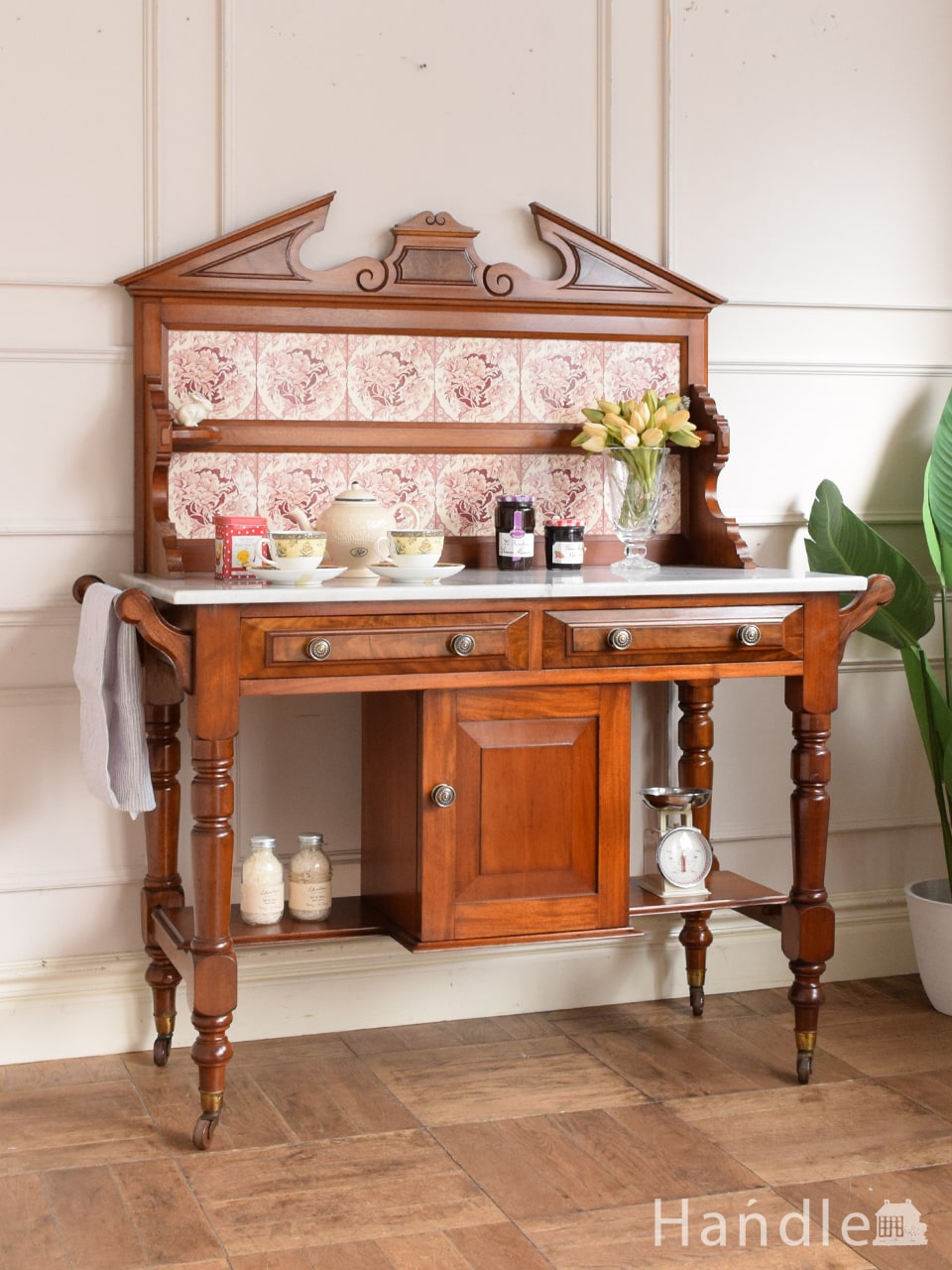 イギリスのアンティーク家具、華やかなお花のタイルが美しいウォッシュスタンド (q-2475-f)