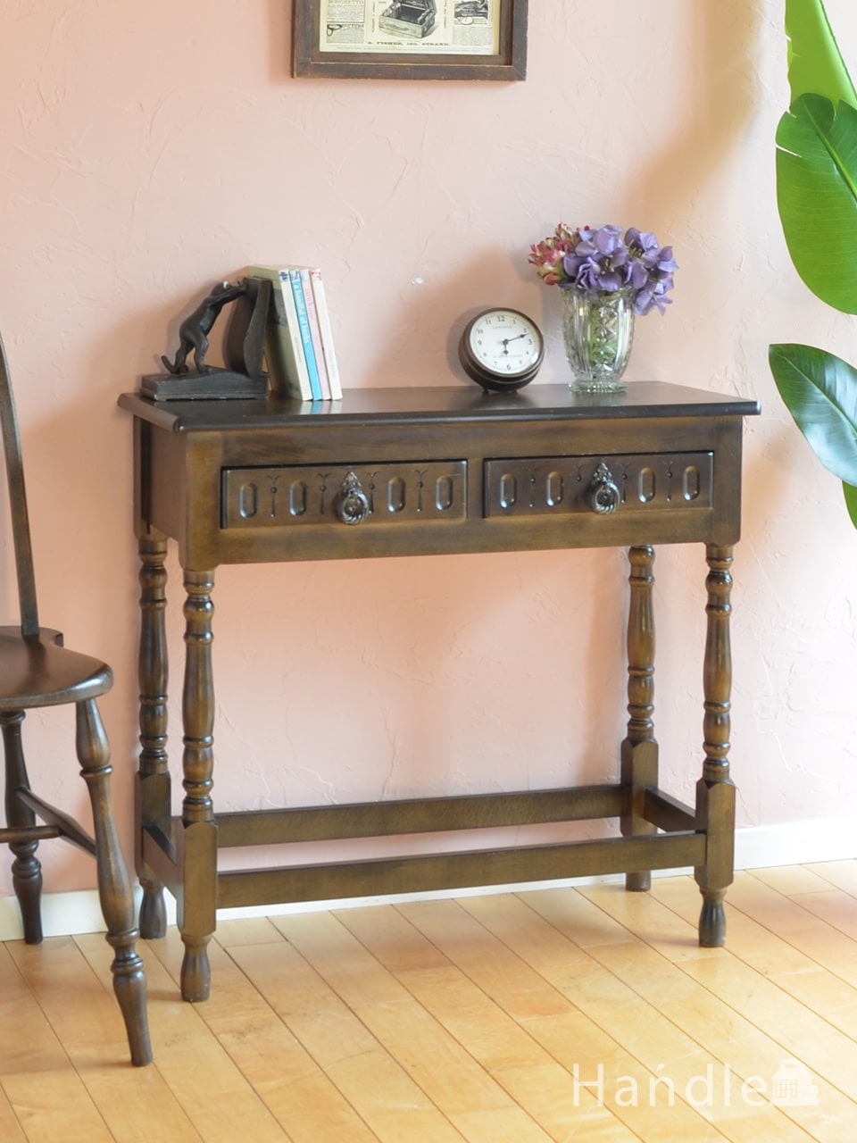 英国アンティークのコンソールテーブル、装飾が美しい引き出し付きの飾り台 (m-790-f)