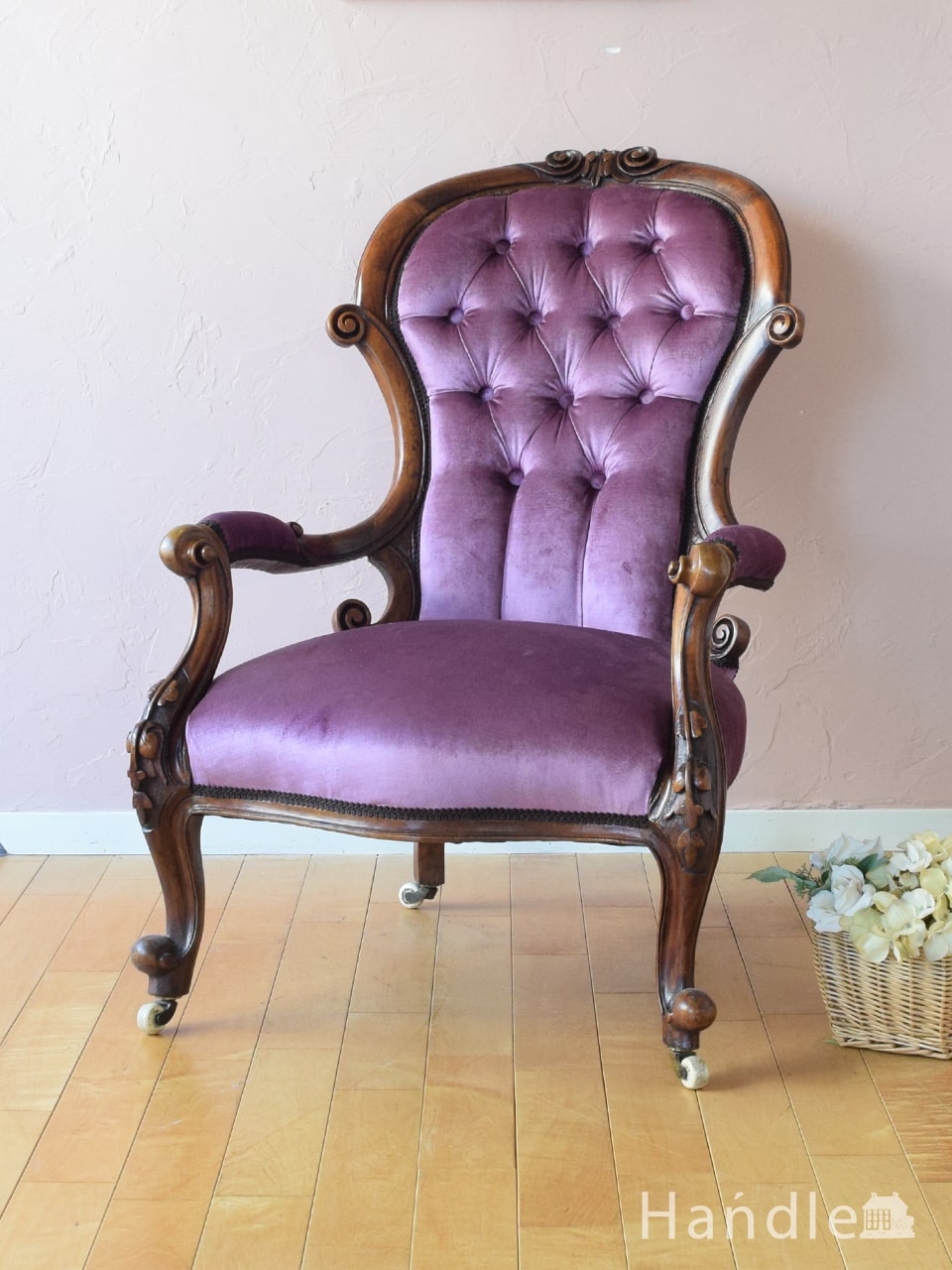 イギリスから届いたアンティークの椅子、ウォールナット材の美しいパーソナルチェア (q-466-c)