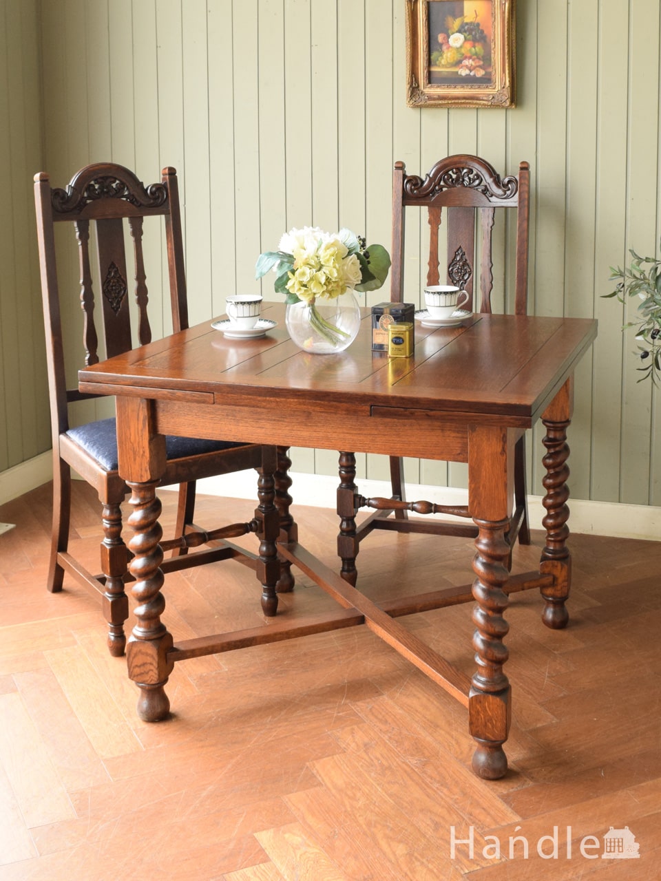 英国輸入のアンティーク家具、使う人数に合わせてサイズが変えられるドローリーフテーブル（ダイニングテーブル）(q-2689-f)｜アンティーク家具