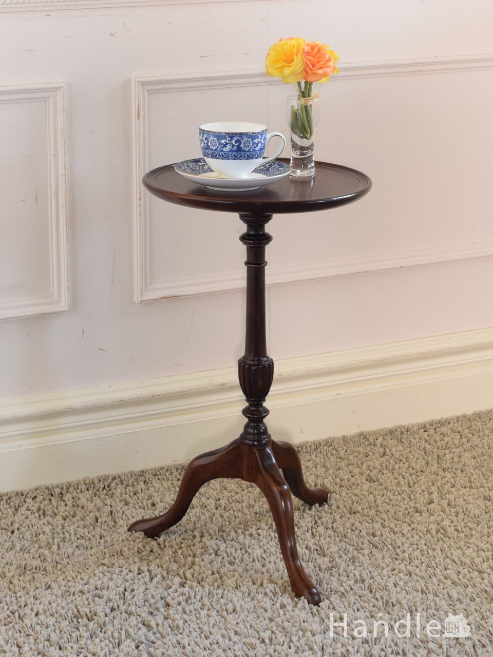 英国のアンティーク家具、美しい脚が魅力的なワインテーブル (k-3092-f)