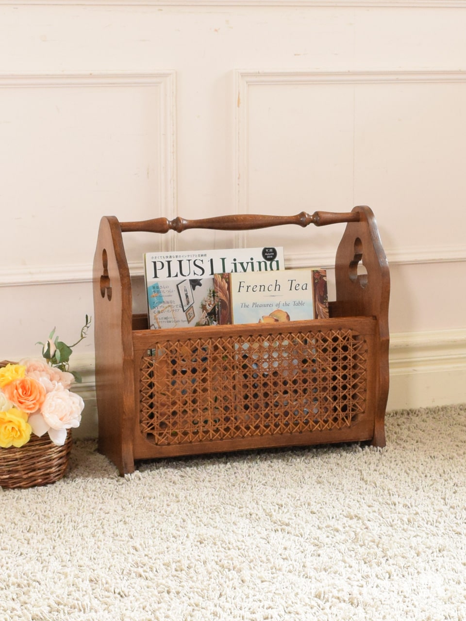 フランスから届いたおしゃれなマガジンラック、気軽に使えるアンティークの収納家具 (j-3157-f)