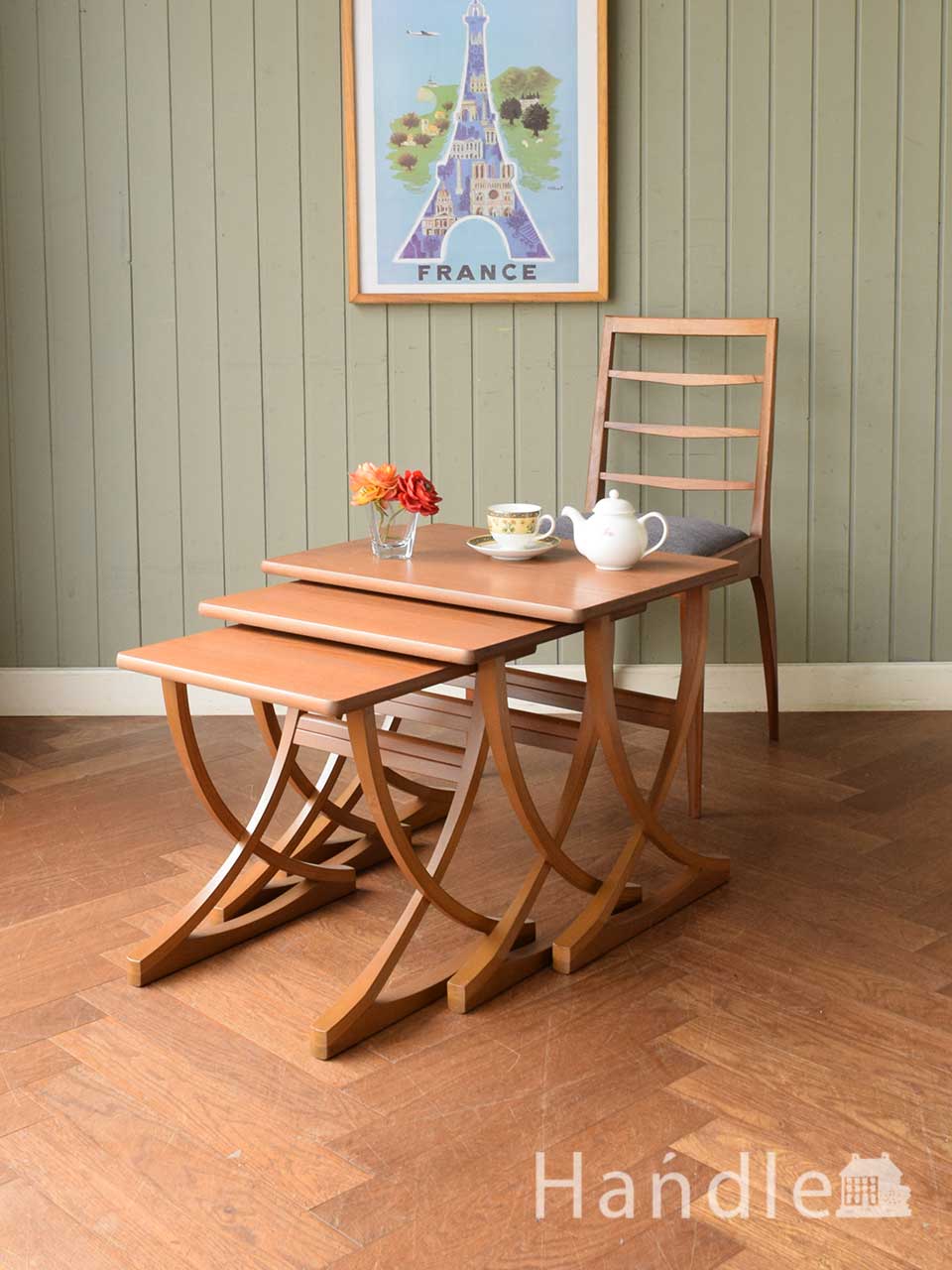 北欧スタイルのおしゃれなヴィンテージ家具、ネイサン社のネストテーブル (x-1537-f)