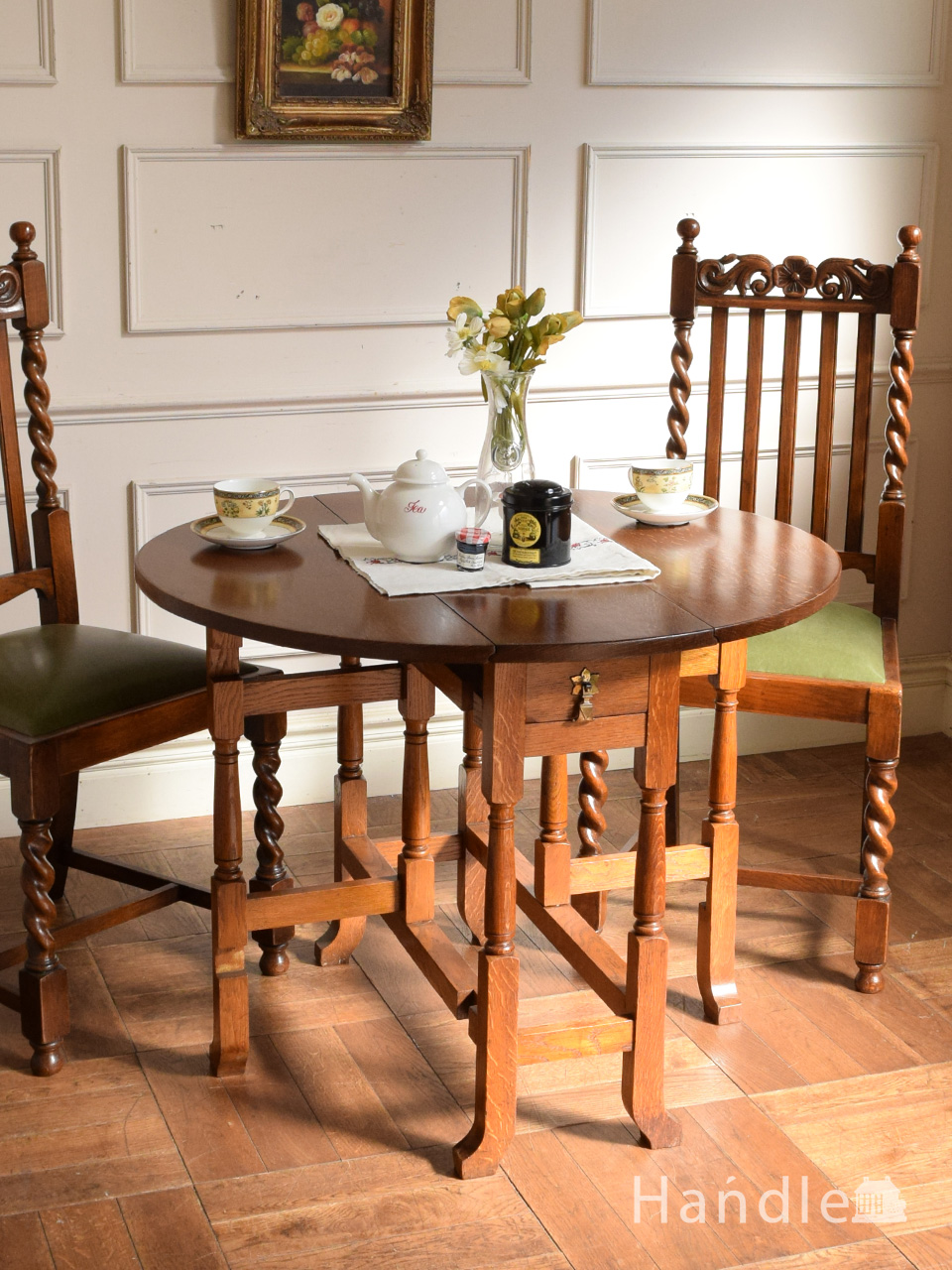 英国アンティークの伸長式テーブル、引き出しが付いたゲートレッグテーブル(q-2952-f)｜アンティーク家具