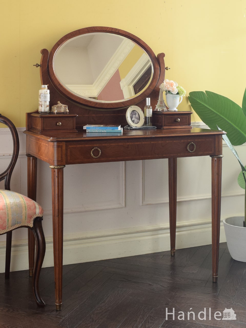 英国アンティークの美しい鏡台、ローズウッド材のドレッサーテーブル