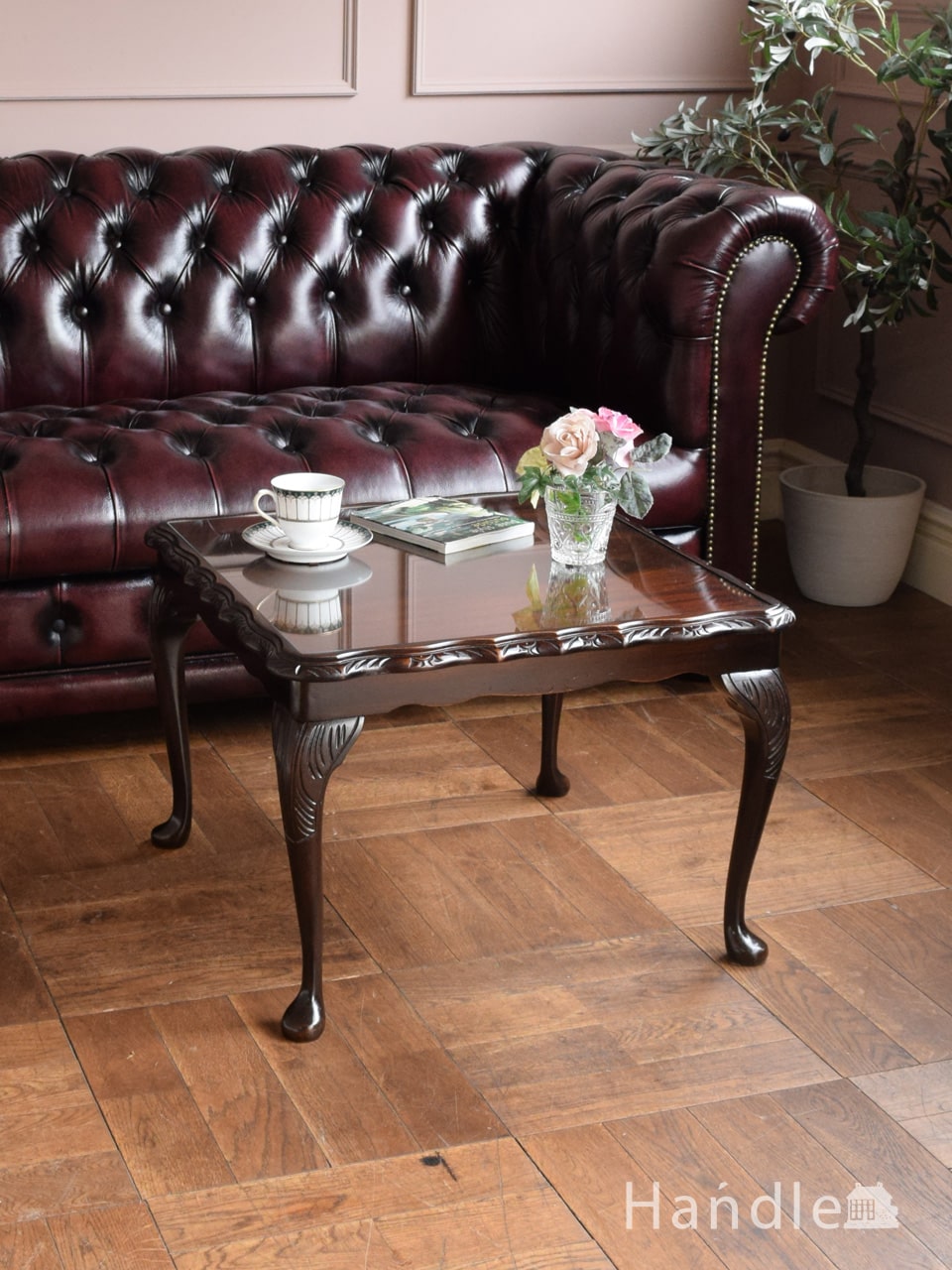 英国アンティークの美しいコーヒーテーブル、スクエア型のおしゃれな猫足ローテーブル (j-3457-f)