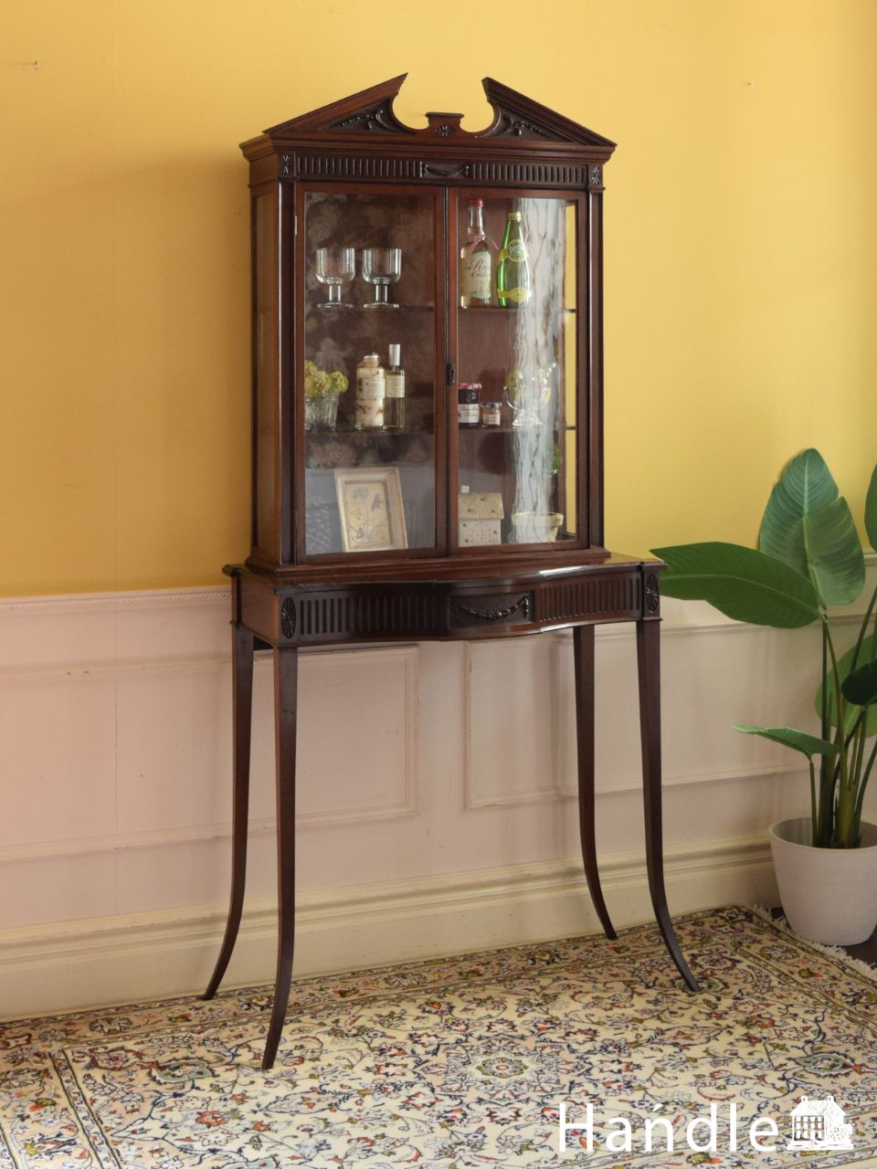 テーパードレッグが美しいアンティークの家具、マホガニー材のショーケース (k-1793-f)