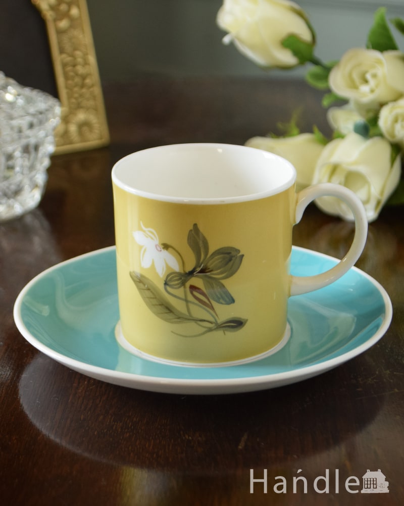 スージークーパーのフラワーモチーフ（Flower motif）アンティークカップ＆ソーサー（スノードロップ） (k-4301-z)
