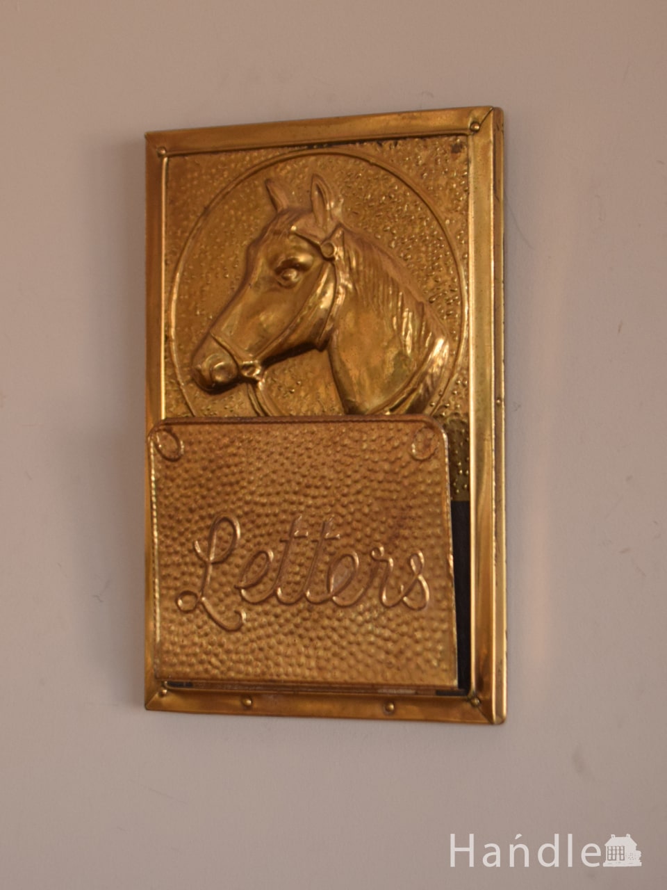 アンティークの真鍮雑貨、イギリスらしい馬のレターラック (m-4290-z)
