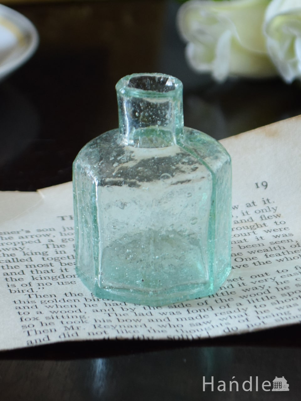 英国のアンティークガラス雑貨、八角形のヴィクトリアンインク瓶(m