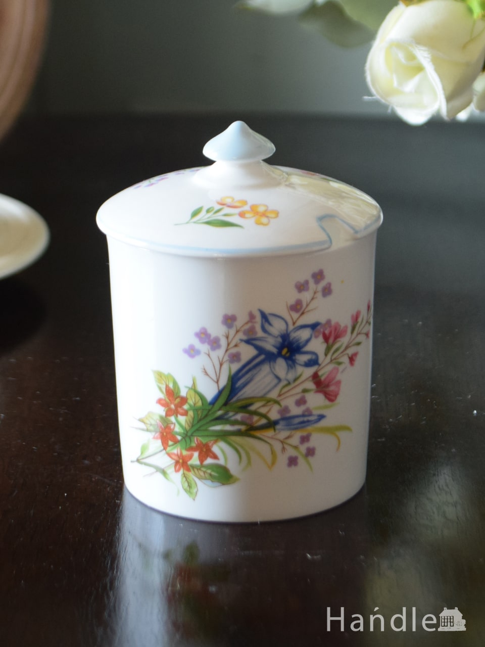 イギリスから届いたアンティーク陶磁器、シェリーのシュガーポット(ワイルドフラワー(Wild Flower) (d-1687-z)