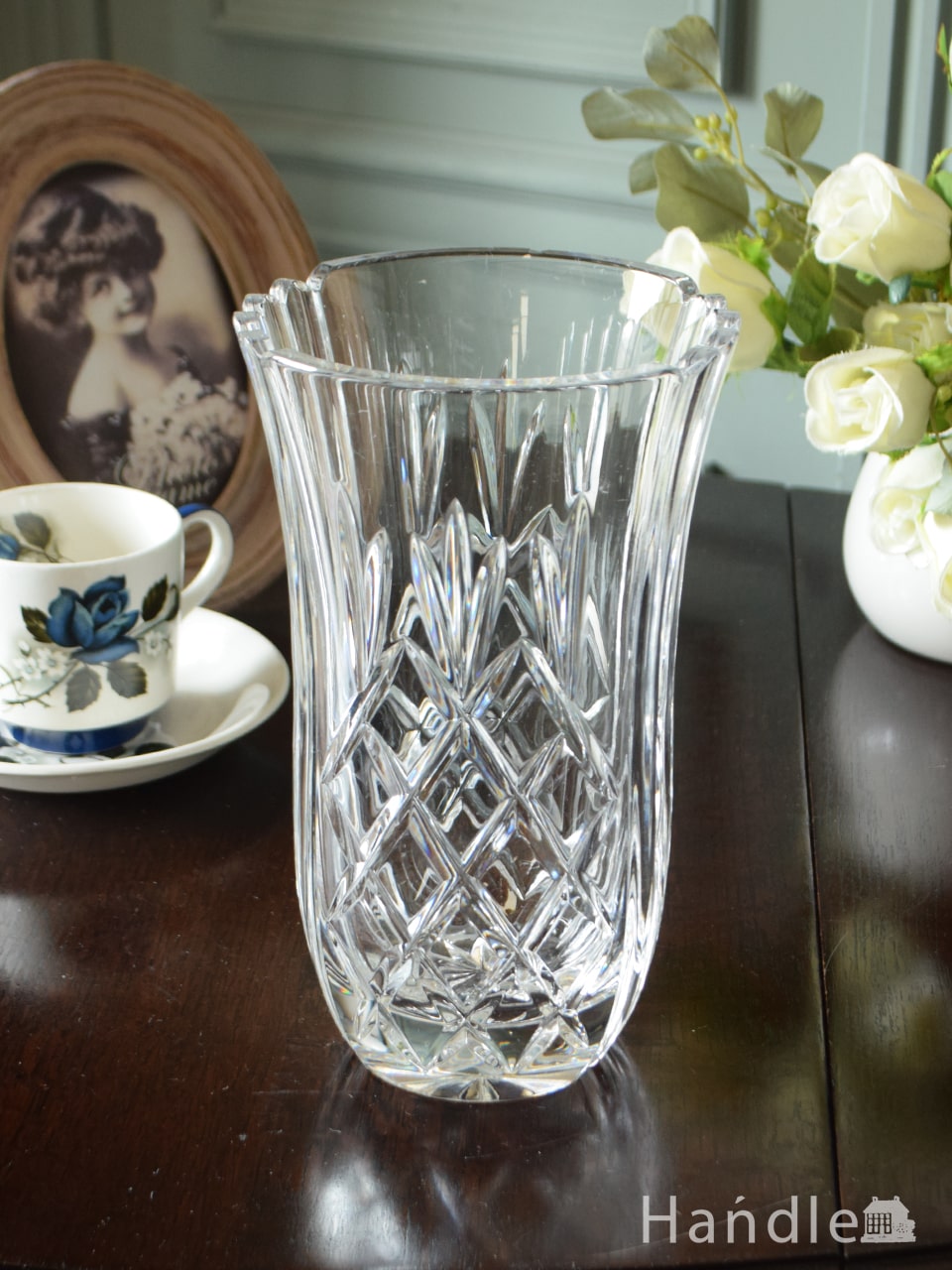 アンティークガラスのフラワーベース、華やかで美しいプレスドグラスの花器 (pg-6836)