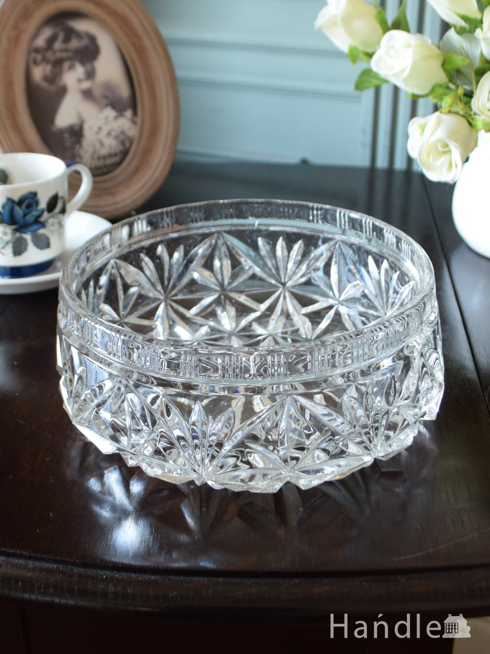 アンティークガラスの食器、プレスドグラスの輝きが美しいガラスのボウル (pg-6852)